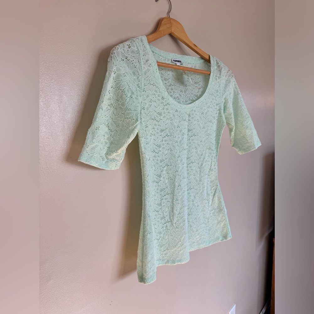 SALE! Mint Express Scoop Neck Half Sleeve Top Size S NWT - Picture 3 of 6